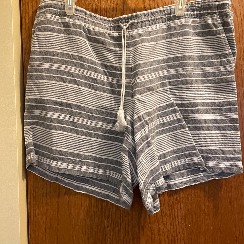 J Jill Linen Grey/Blue Shorts